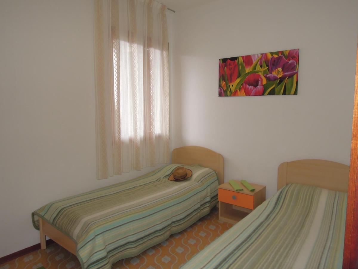 Villa Mery Bibione Exteriör bild